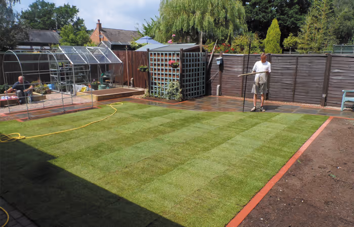 Level lawn with borders